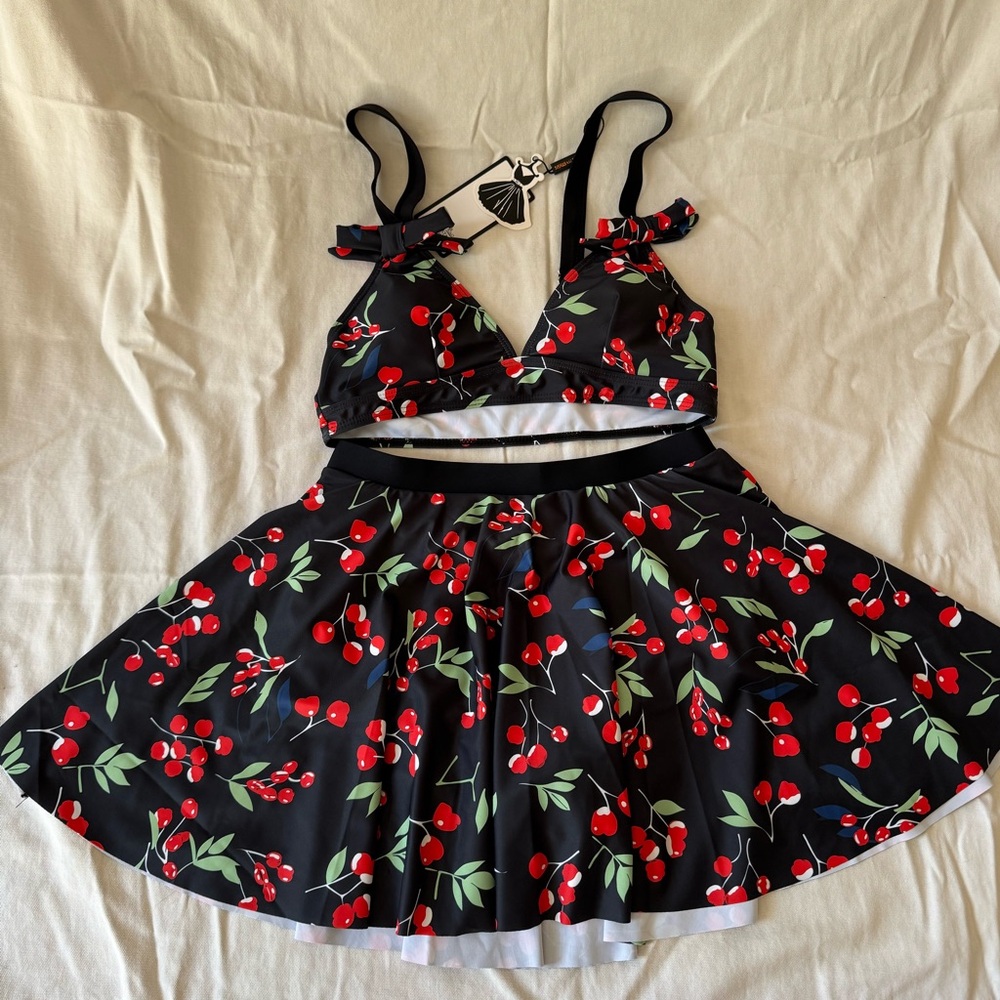 Retro Stage two piece bathing suit NWT - Picture 2 of 5